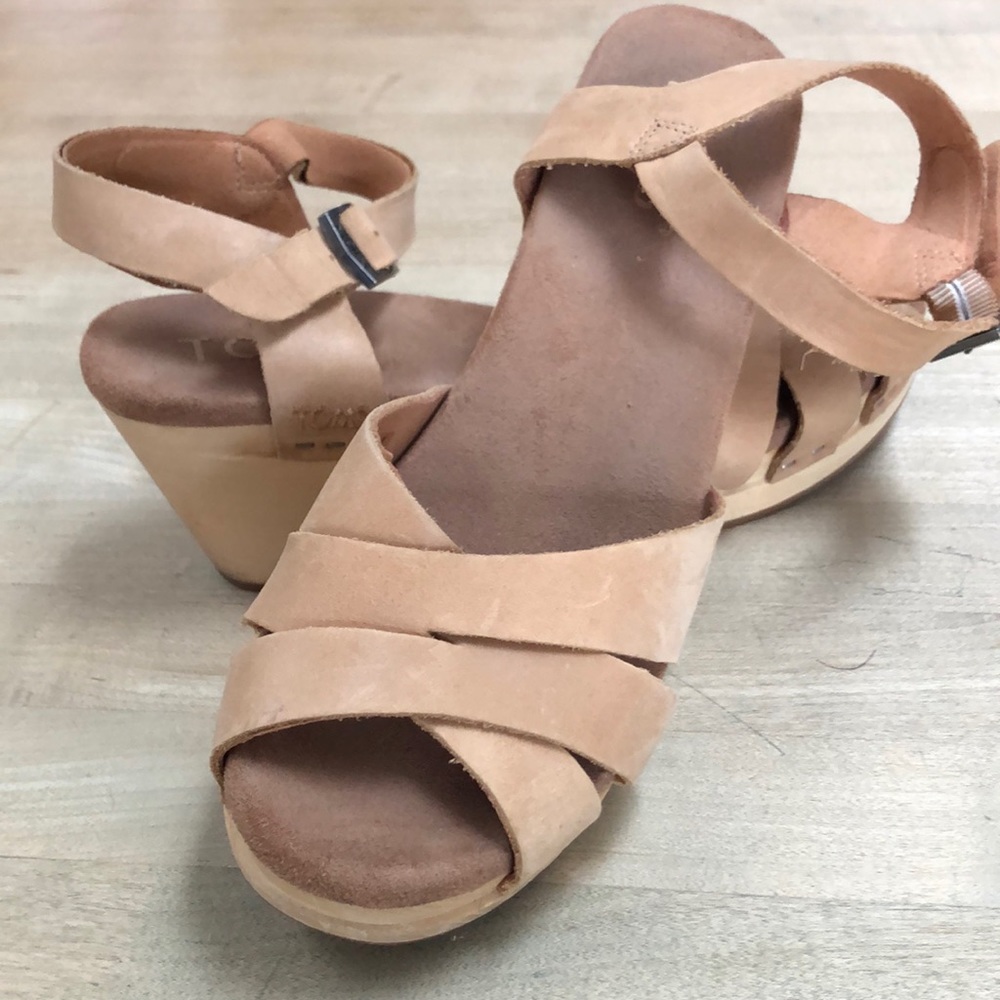 Toms Sandals Size 7